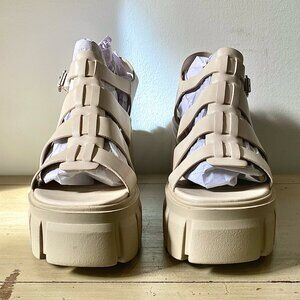 NEW Madden Girl Women’s Galaxy Platform Vegan Leather Sandal 10M